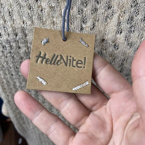 HelloNite natural chunky knit semi sheer oversized boxy split back top. size S - Picture 9 of 10